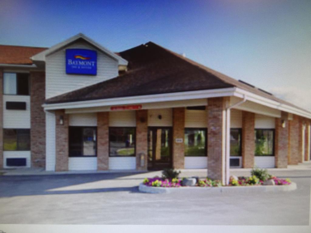 Baymont By Wyndham Port Huron Exterior foto