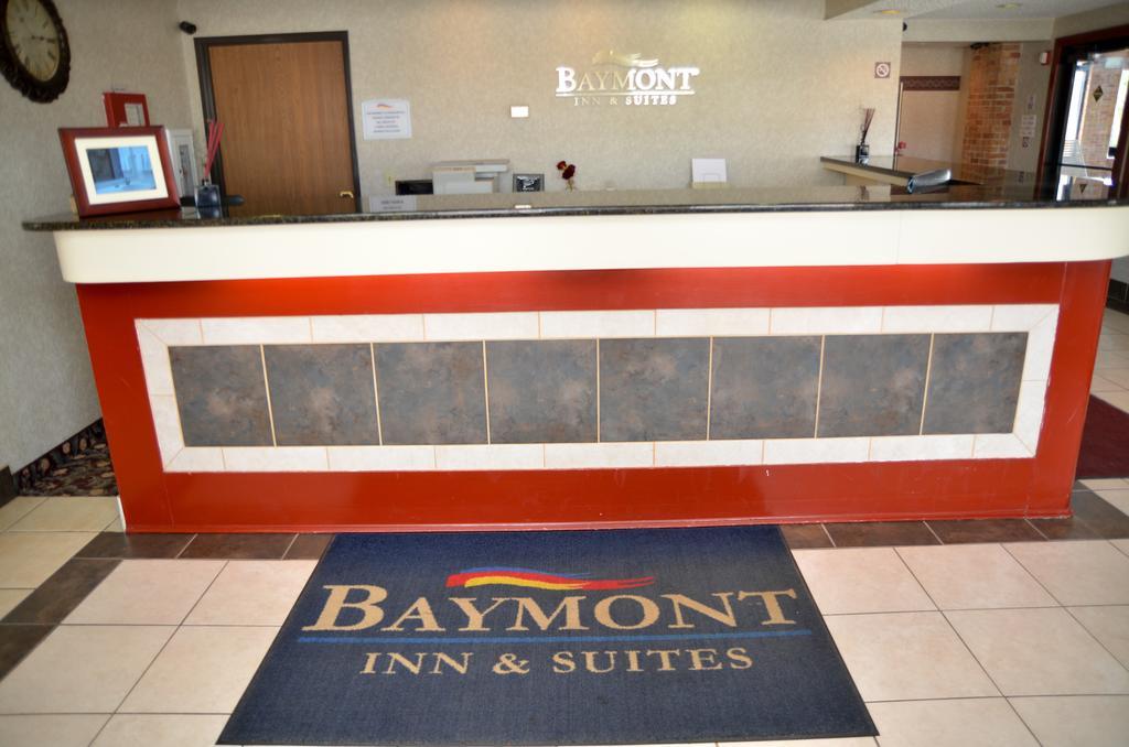 Baymont By Wyndham Port Huron Exterior foto